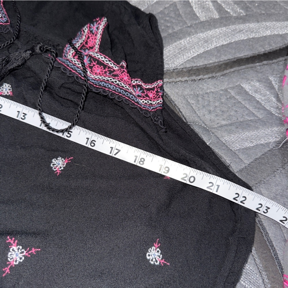 Fourteenth Place Embroidered Black And Pink Sleeveless Dress, Sz XL, Tassel Tie‌ - Picture 8 of 9